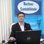 COM ‘time’ entrosado e comando firme, Buchner chega aos 22 anos